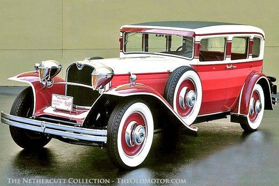 1930 Ruxton Model C Sedan.jpg