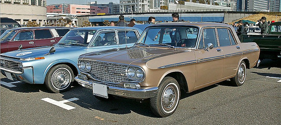 800px-Toyopet_Crown_RS41_001.jpg