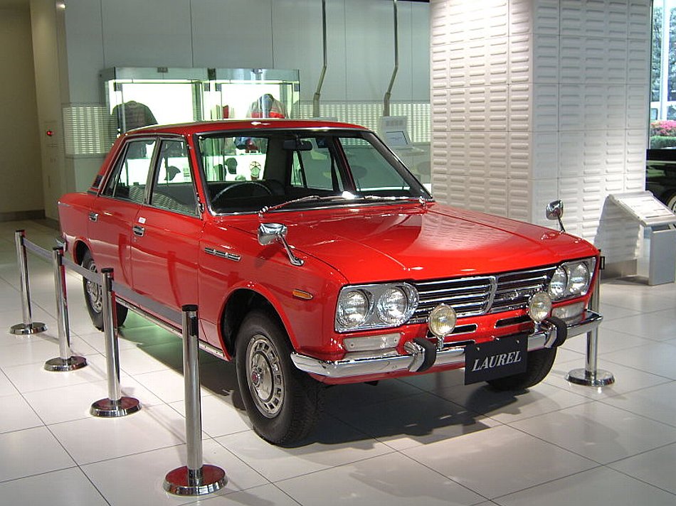 Nissan_Laurel_C30.jpg