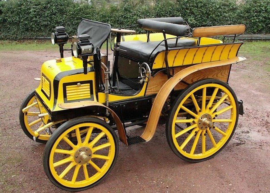 The first of two Cars...1898 Fisson 8HP 3 Ltr Tonneau.jpg