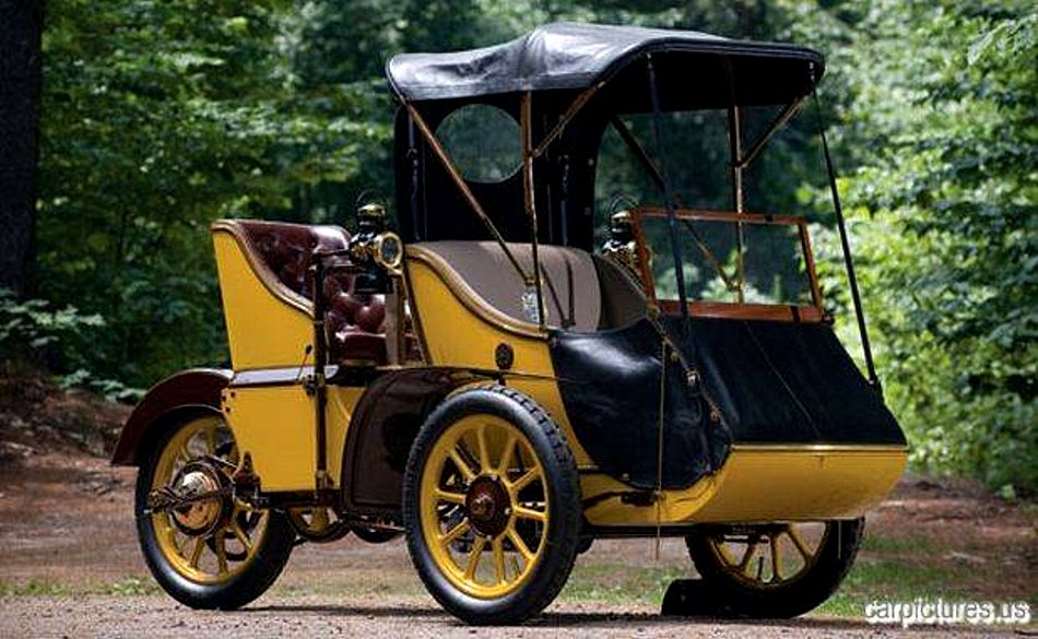 Thought you might like to see this strange looking little Car, (1913 AC Sociable Runabout).jpg